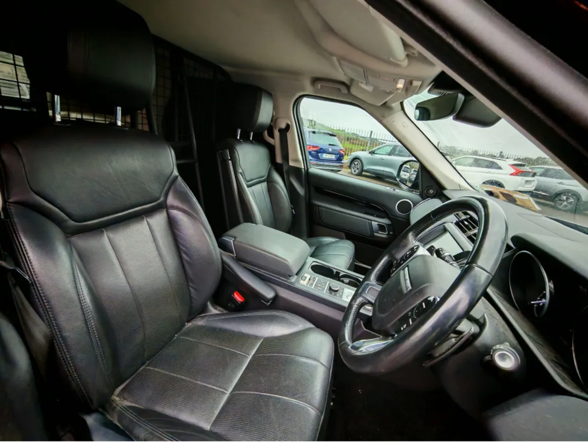 LAND ROVER DISCOVERY MY19 3.0 SDV6 SE COM COMMERCI - Image 3