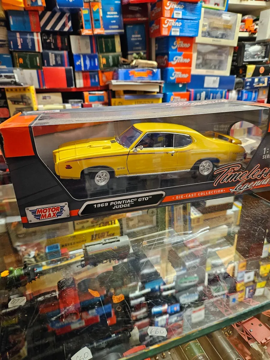 Corgi Motormax Pontiac GTO 1.18 - Image 4
