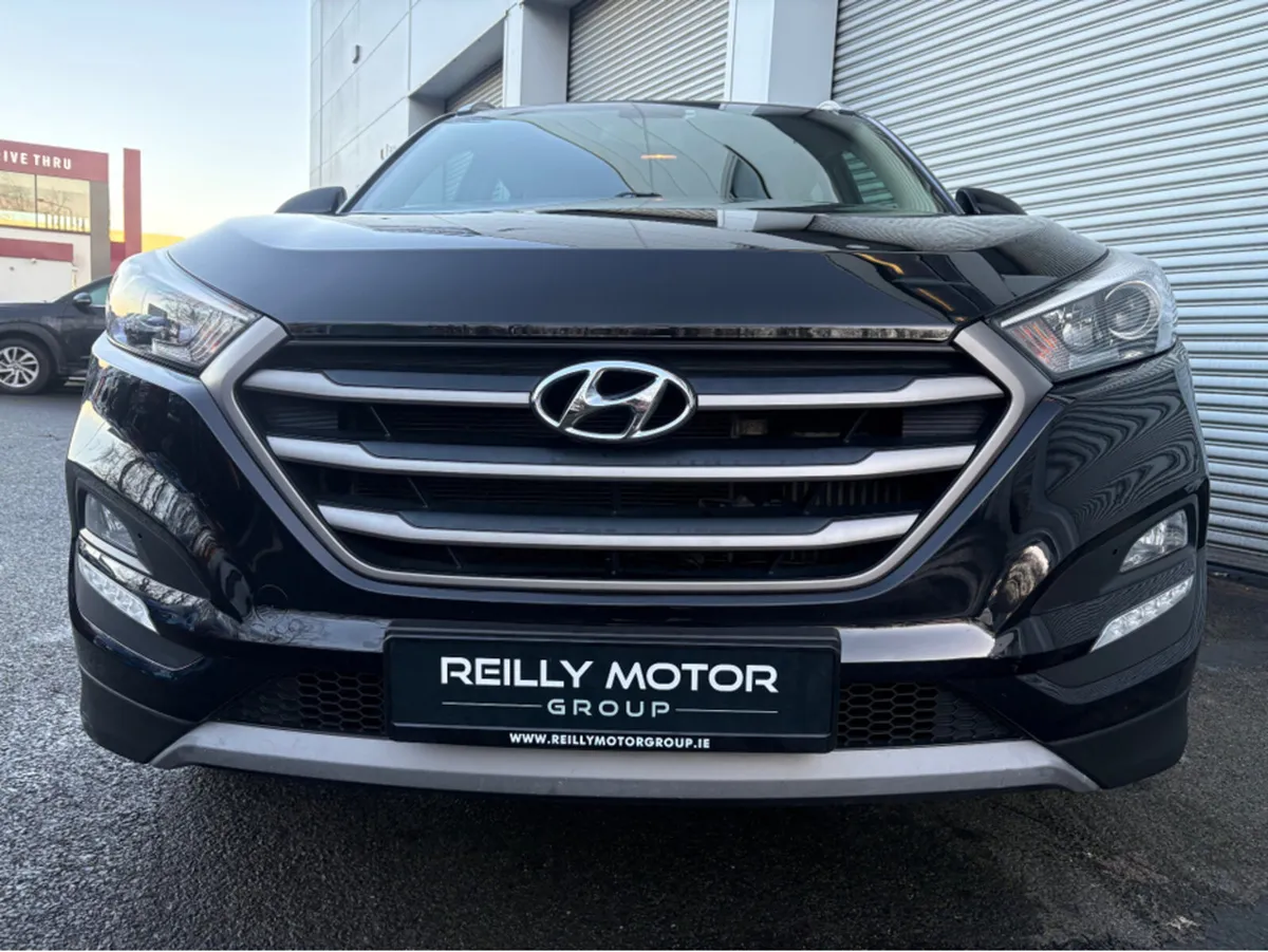 Hyundai Tucson 1.7 DIESEL EXECUTIVE - Image 2