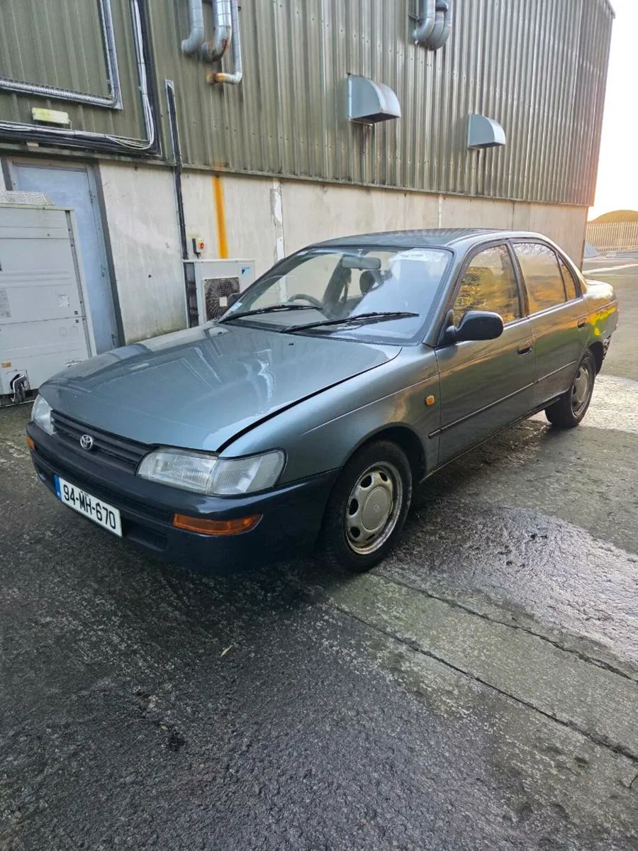 Toyota corolla Xli 1.3 petrol - Image 3