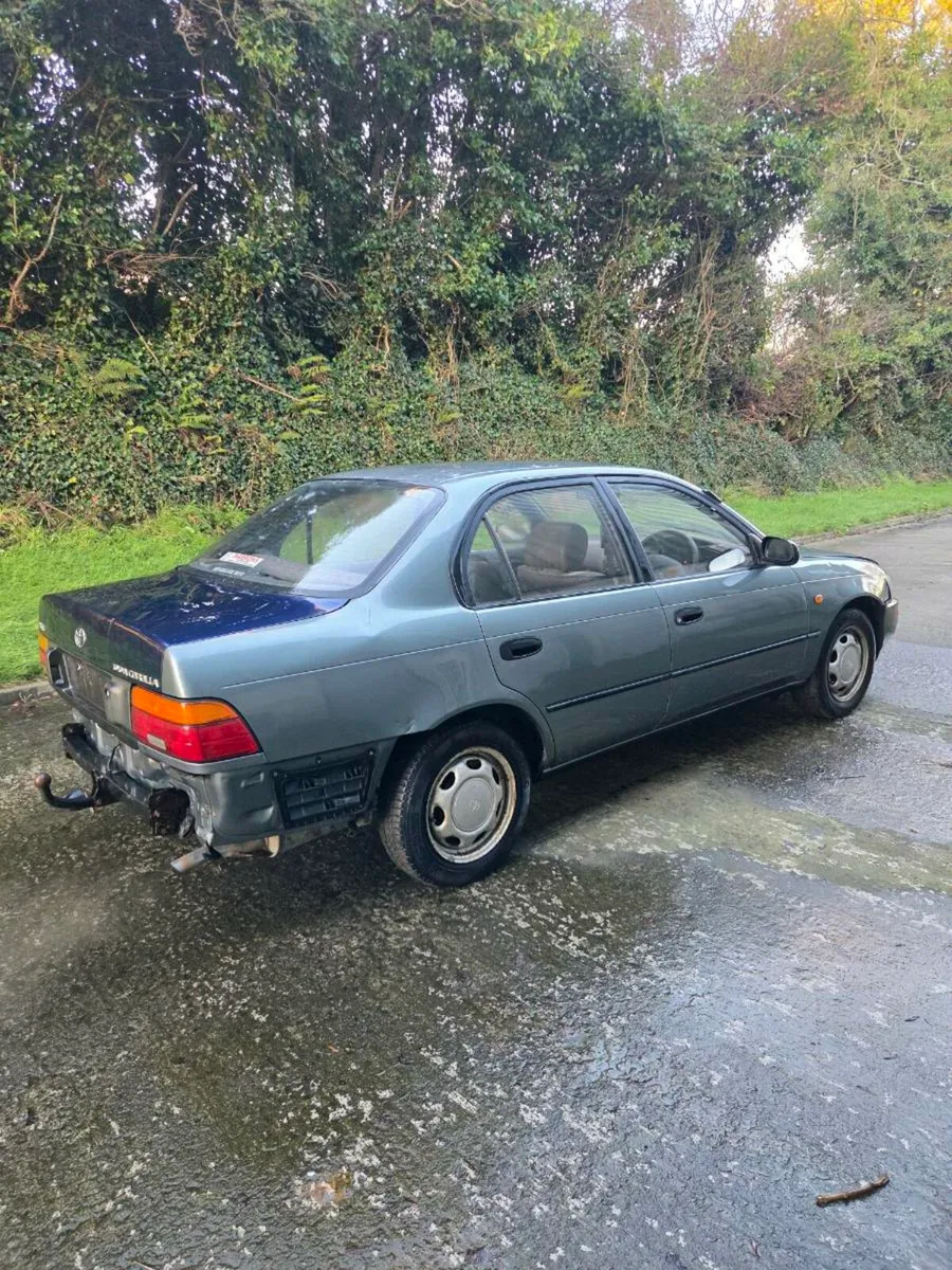 Toyota corolla Xli 1.3 petrol - Image 4