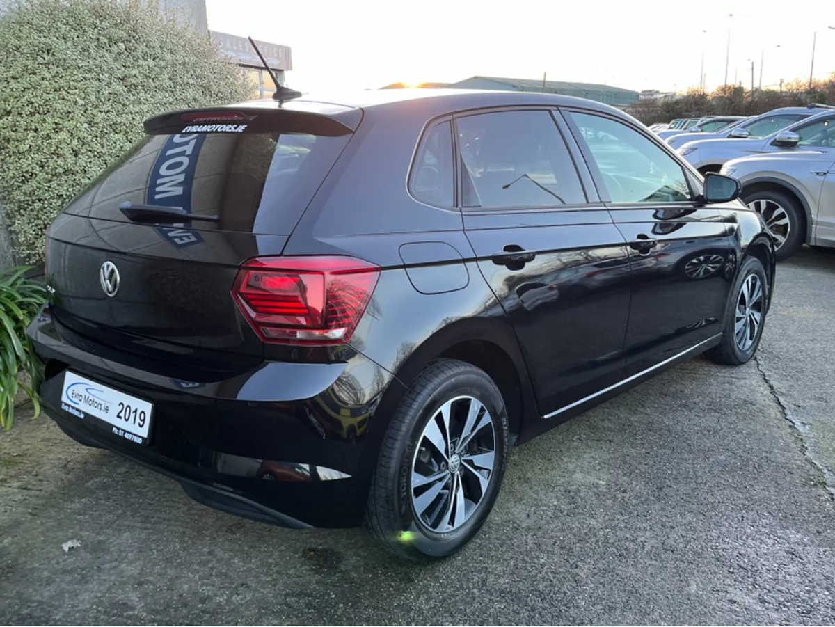 Volkswagen Polo COMFORTLINE AUTOMATIC 1.0 PETROL / - Image 4
