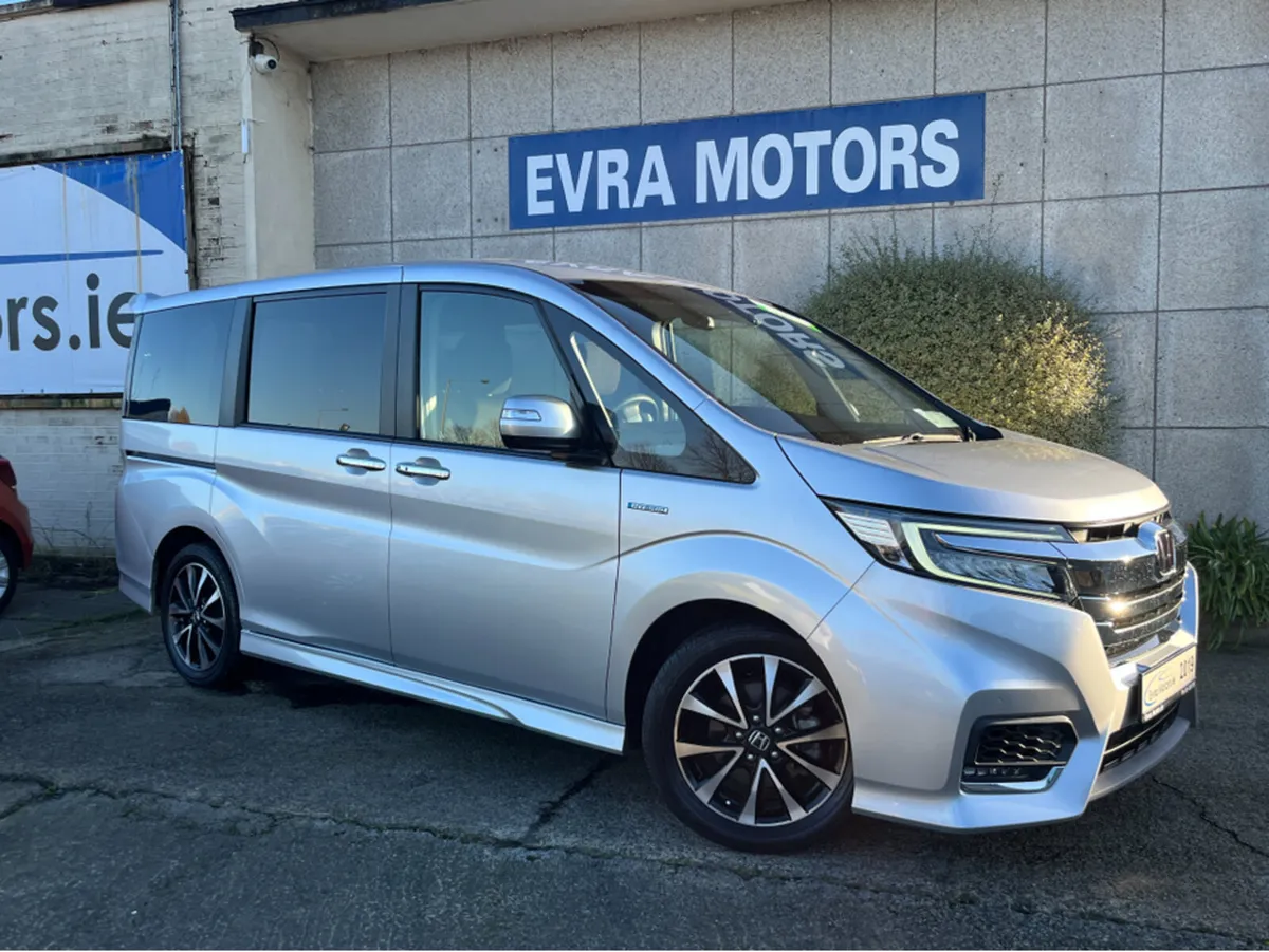 Honda Stepwagon SPADA 7 SEATER HYBRID AUTOMATIC 2. - Image 1