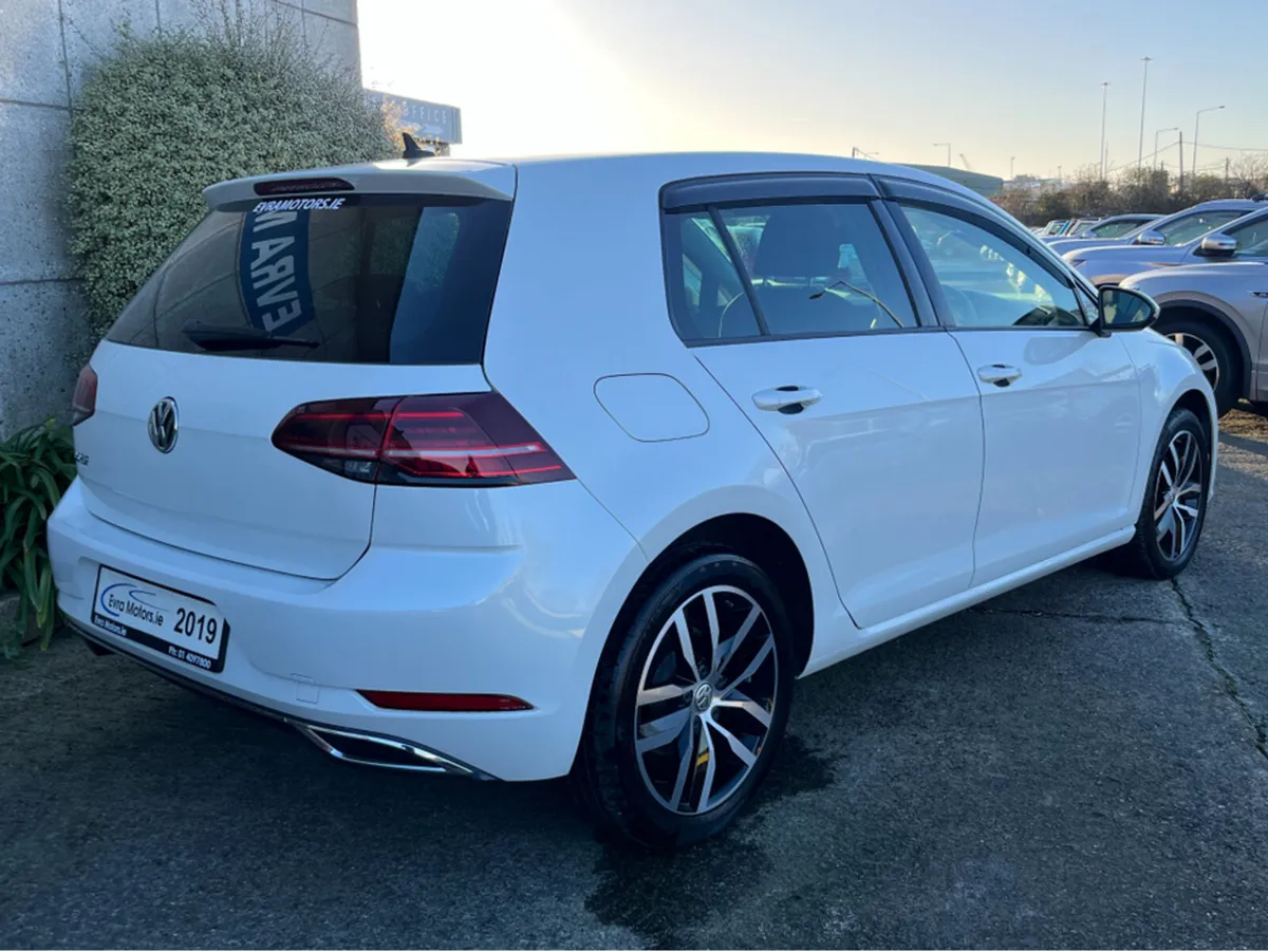 Volkswagen Golf HIGHLINE AUTOMATIC 1.4 PETROL //LO - Image 4