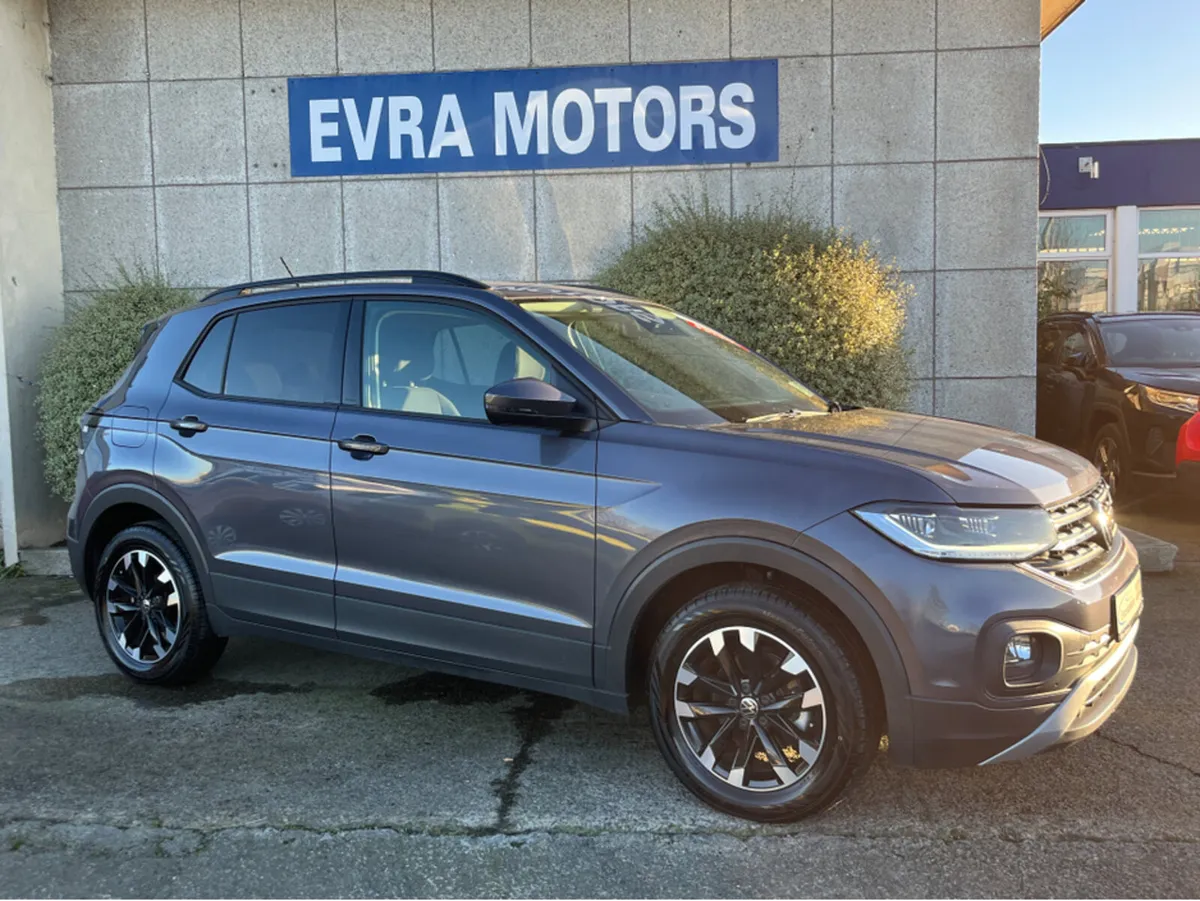 Volkswagen T-Cross AUTOMATIC 1.0 PETROL //REVERSE - Image 3