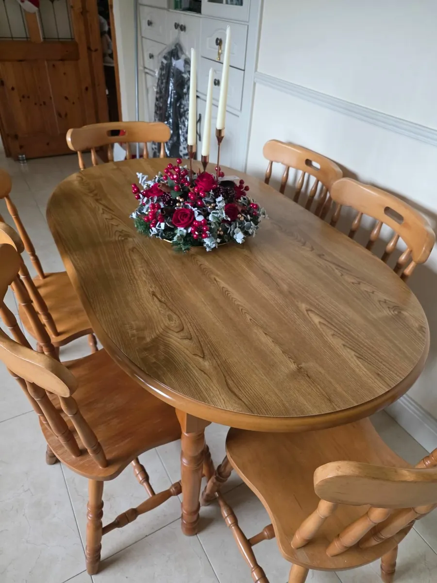 Table and 6 chairs - Image 3