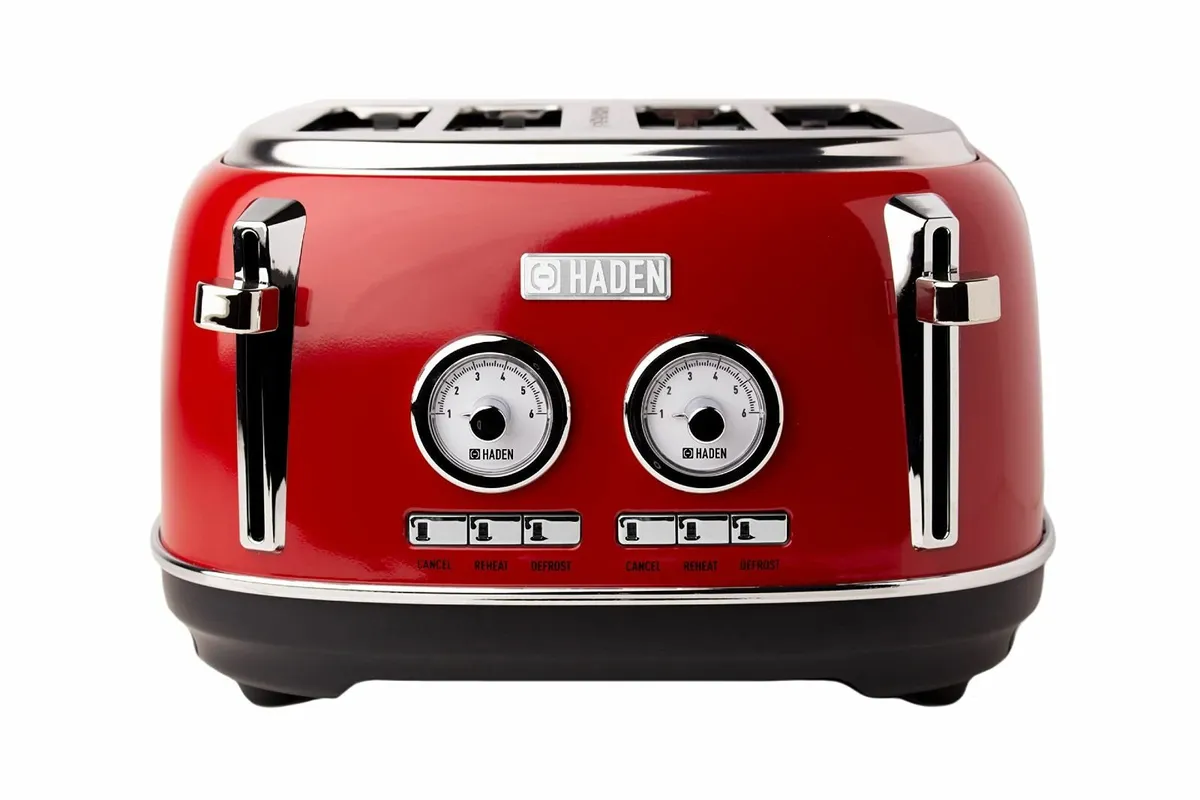Jersey Red Toaster 4 Slice - Retro Stainless - Image 1