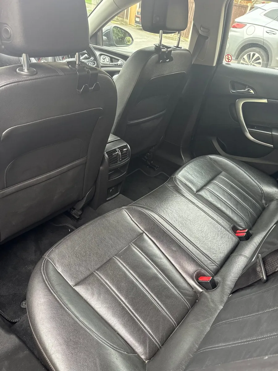 Vauxhall Insignia 2.0 CDTI Design Nav 2013 (132) - Image 2