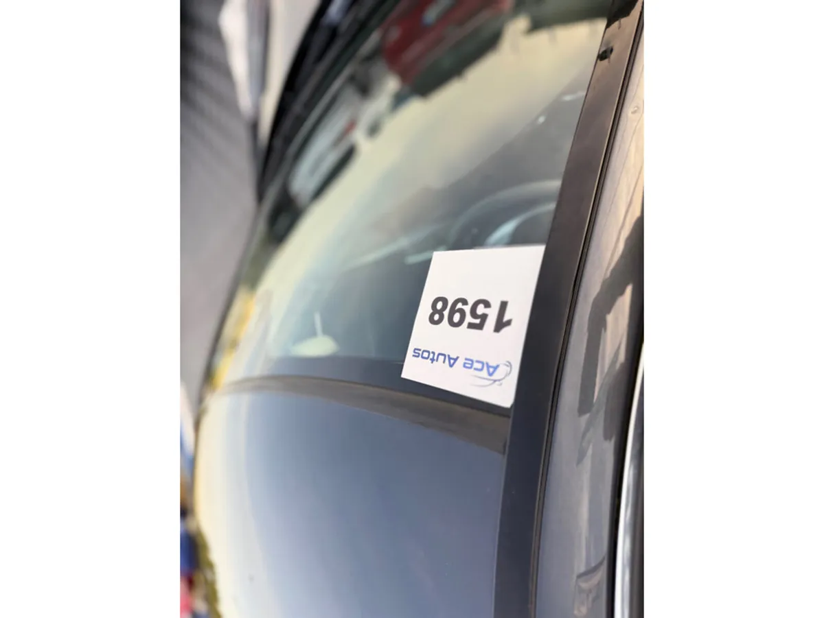 Mercedes-Benz C-Class EXECUTIVE SE - 2.1 DIESEL - - Image 3