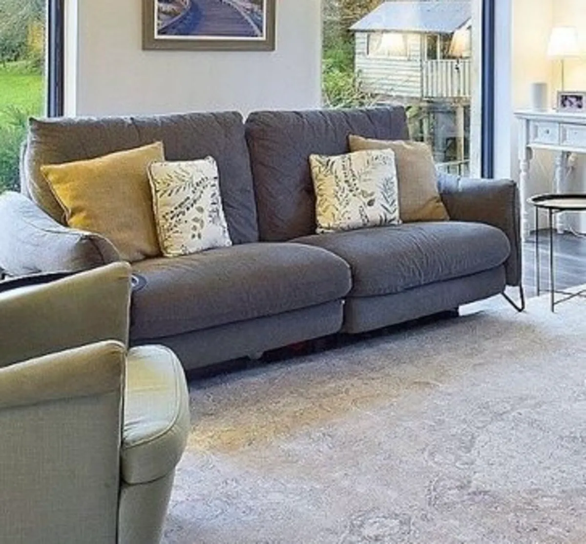 Electric reclining sofa