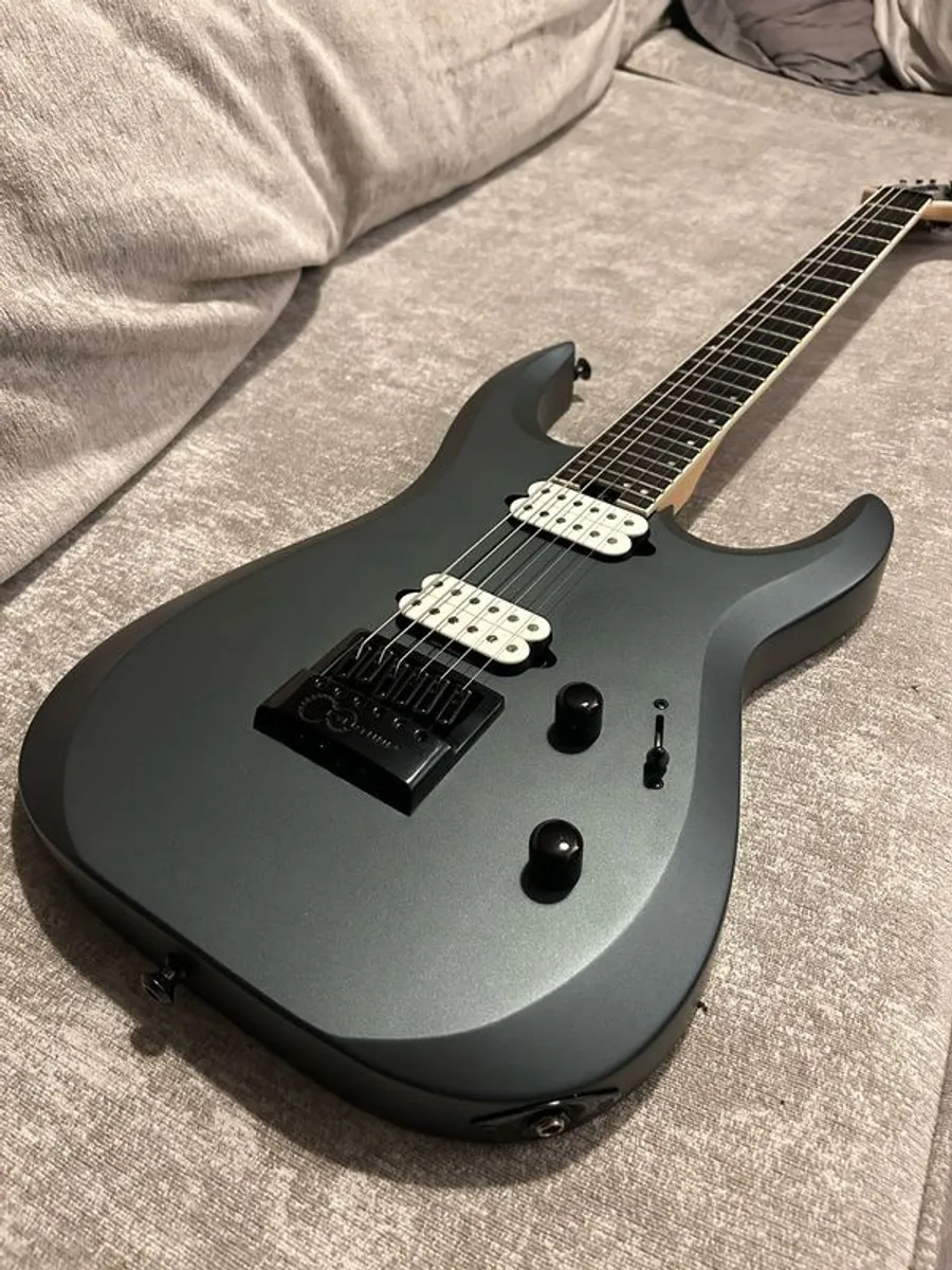 Jackson Pro Series DK Evertune 6 Guitar - Image 3