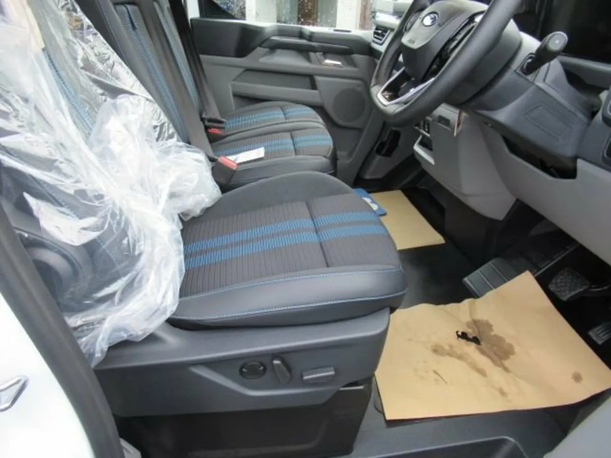 2.0 320 EcoBlue Sport Panel Van 5dr Diesel Auto L1 - Image 4