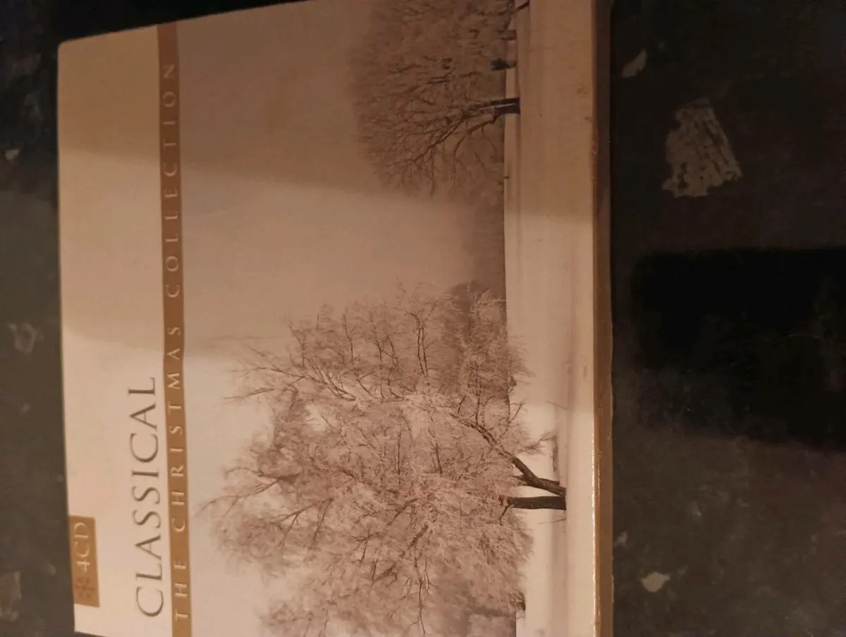 Beautiful selection new hardly used cd ,30 lot - Image 3