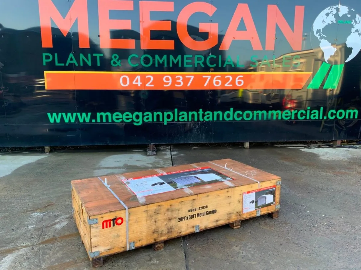 30ft x 20ft METAL GARAGE / CAR PORT..........731. - Image 1