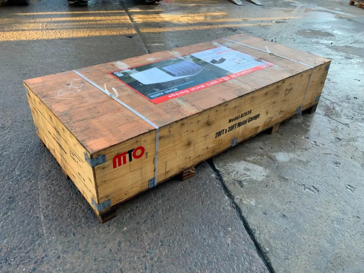 30ft x 20ft METAL GARAGE / CAR PORT..........731. - Image 3