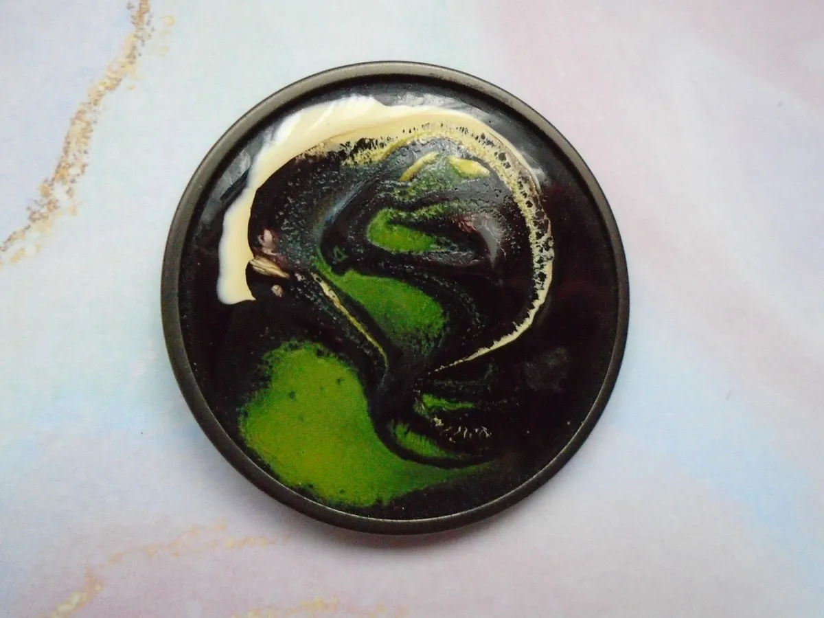 Brooch, Jewellery, Enamel brooch - Image 1