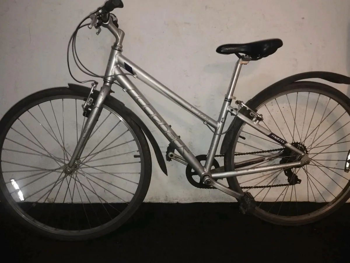 Ladies 28inch hybrid - Image 2