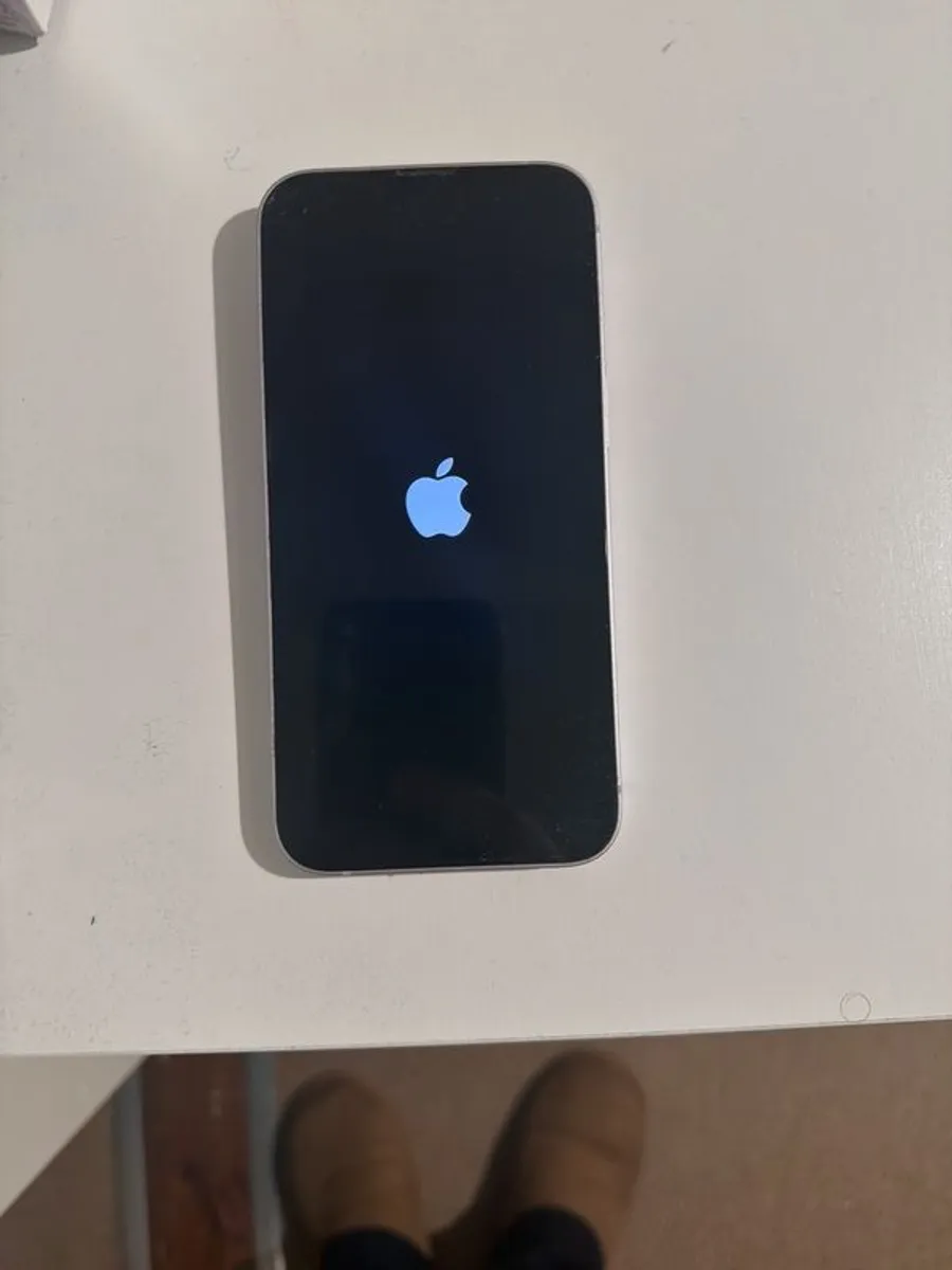 iPhone 14, Purple, 128GB, unlocked - Image 4