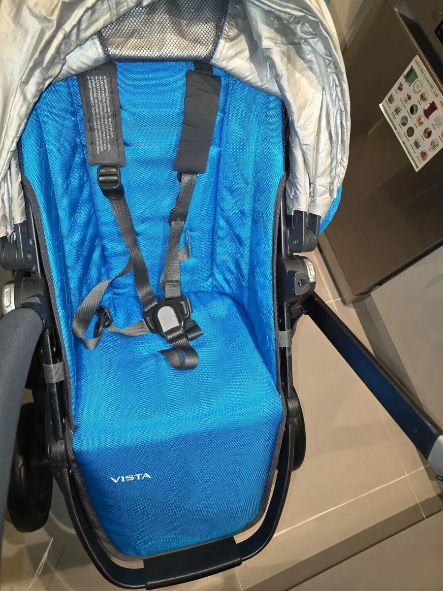 Uppababy Vista pram and stroller - Image 3