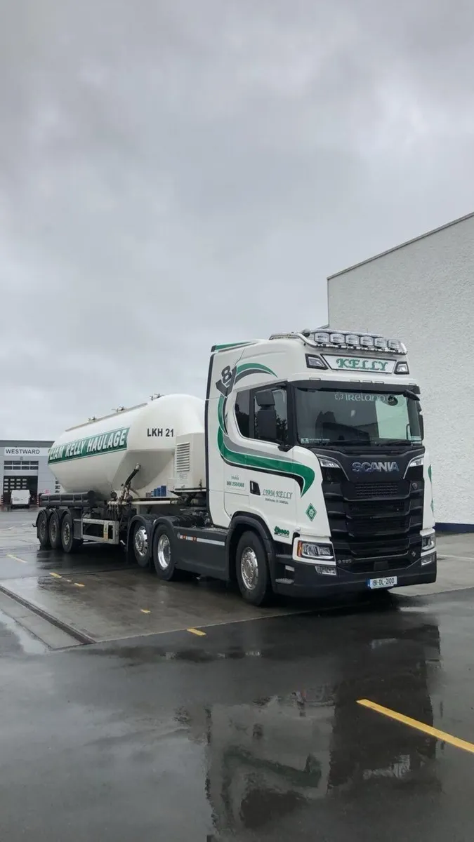 Scania S650 V8 - Image 1