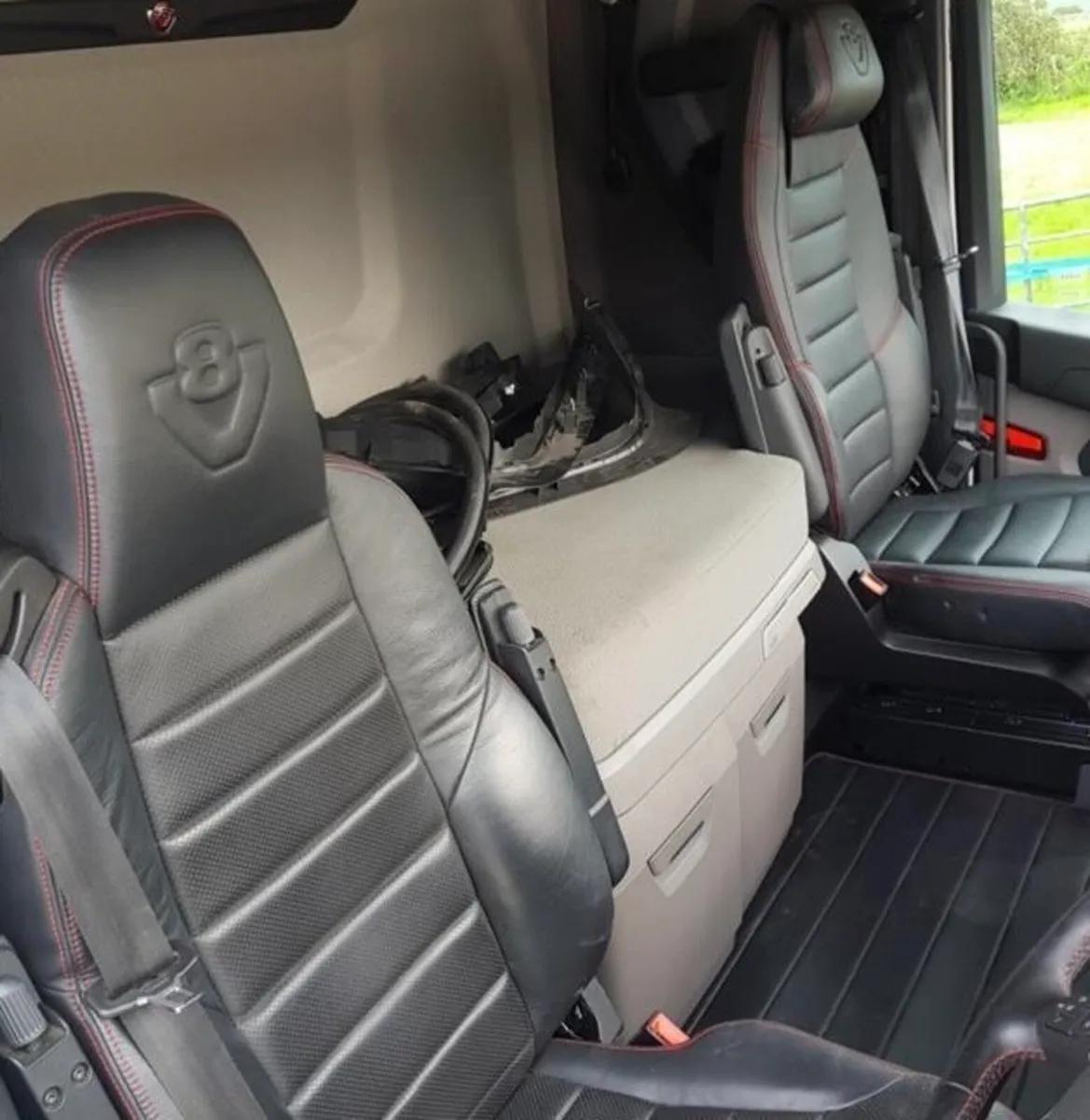 Scania S650 V8 - Image 4