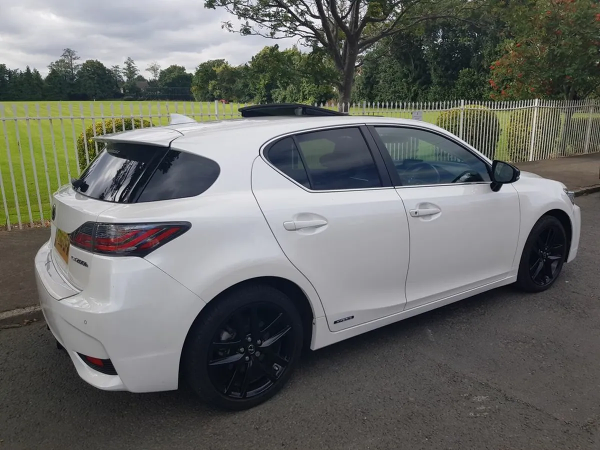 Lexus CT 200H Sport CVT 5DR Auto - Image 4
