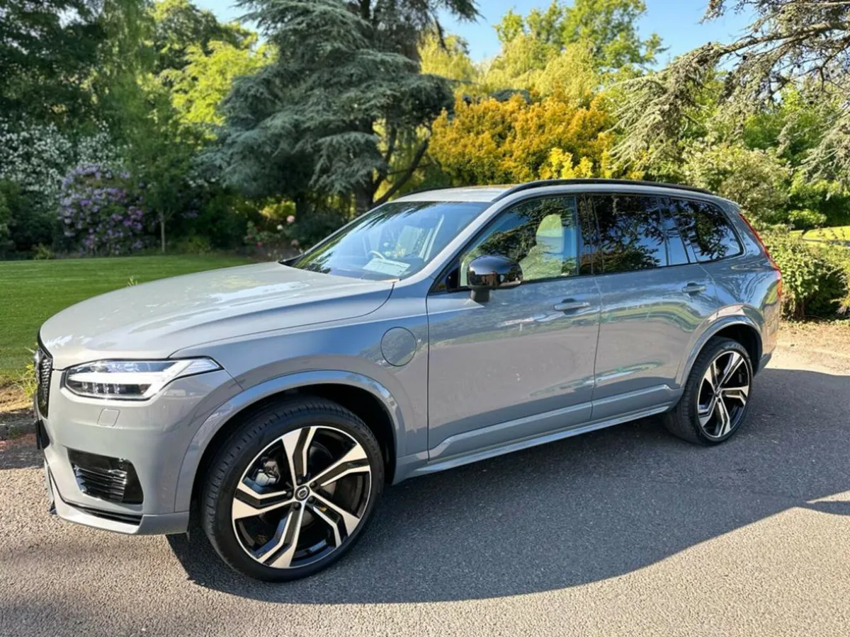 Volvo XC90 Extended Range RECHARGE T8 R-DESIGN AWD - Image 1