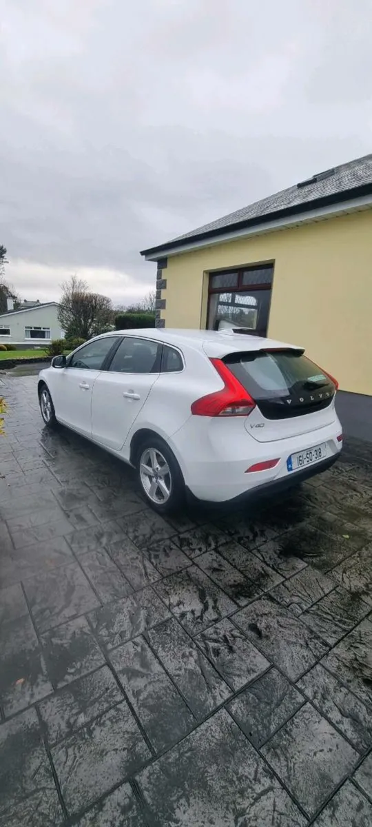 2016 Volvo V40 D2 for sale in Sligo - Image 3