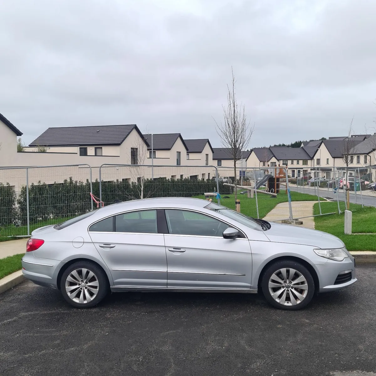 Volkswagen Passat 2011 - Image 1