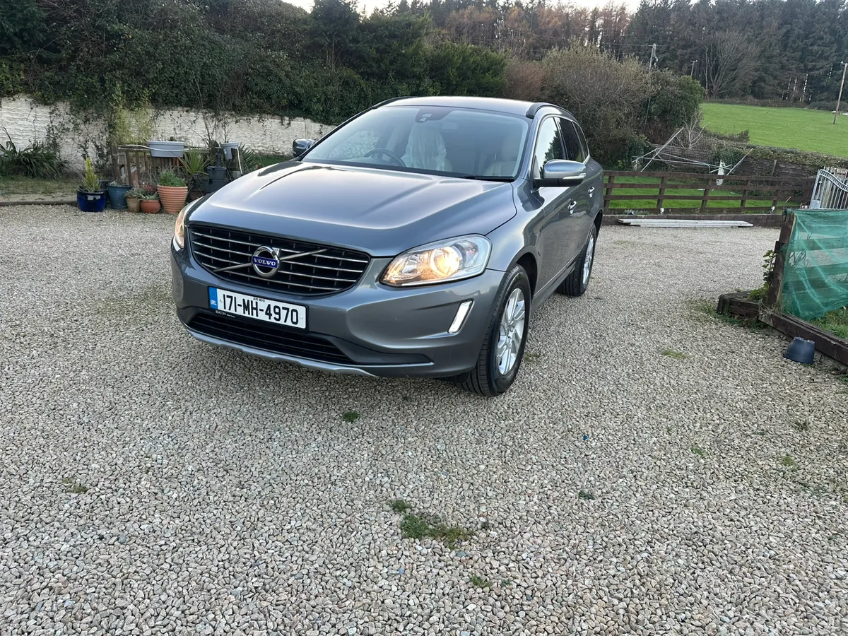 Volvo XC60 2.0 Manual 2016 Lovely Jeep - Image 2