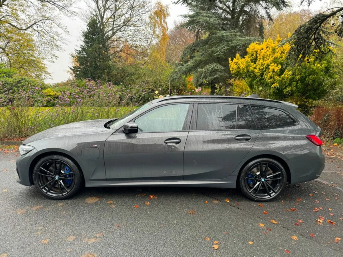 BMW 3-Series 330E M SPORT PRO EDITION - Image 4