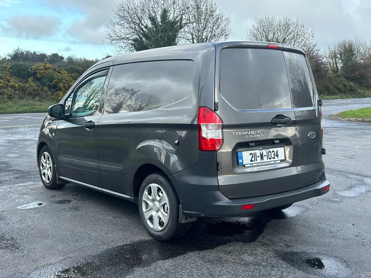 Ford Transit 2021 - Image 4