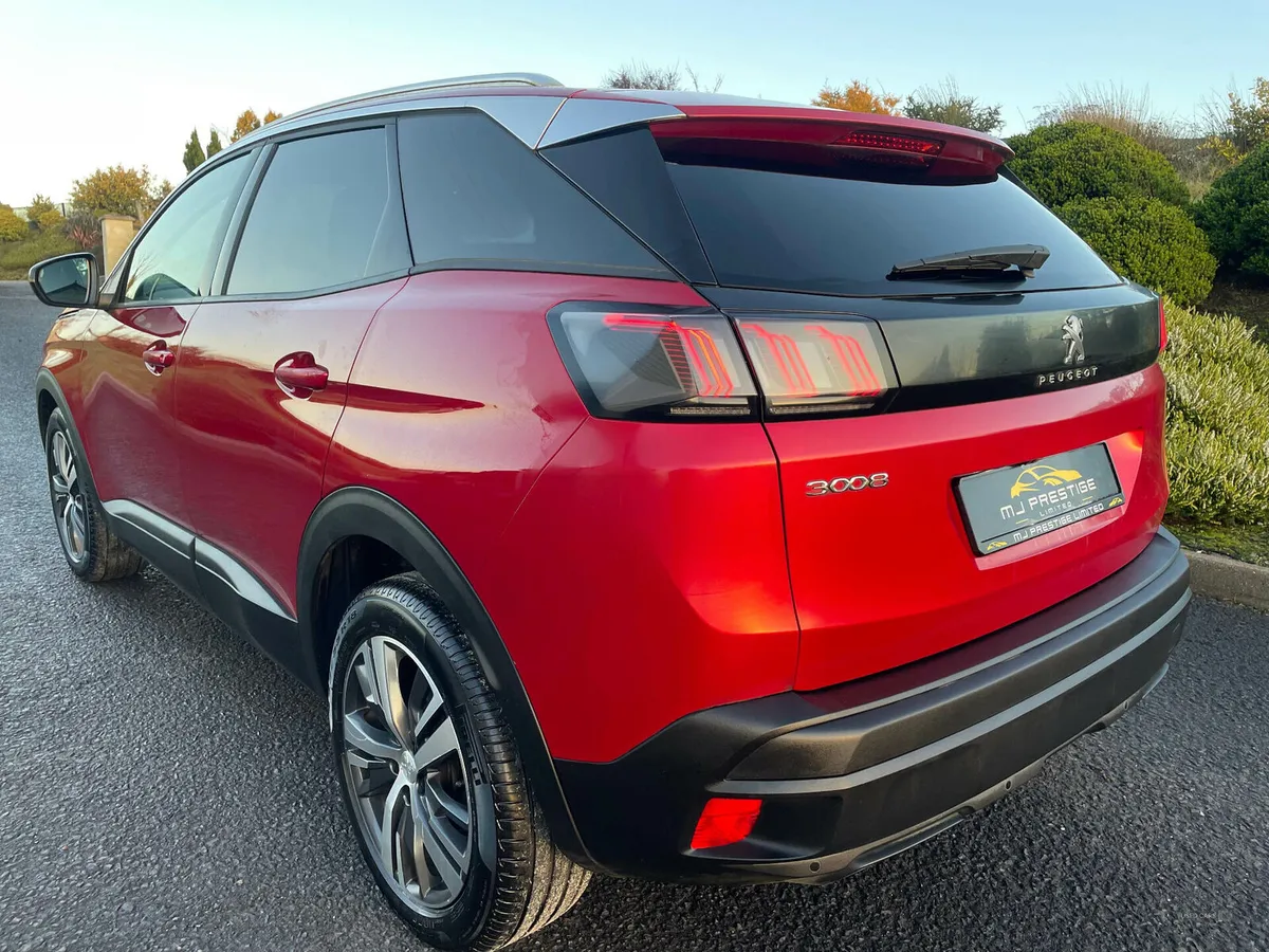 Peugeot 3008 DIESEL ESTATE - Image 3