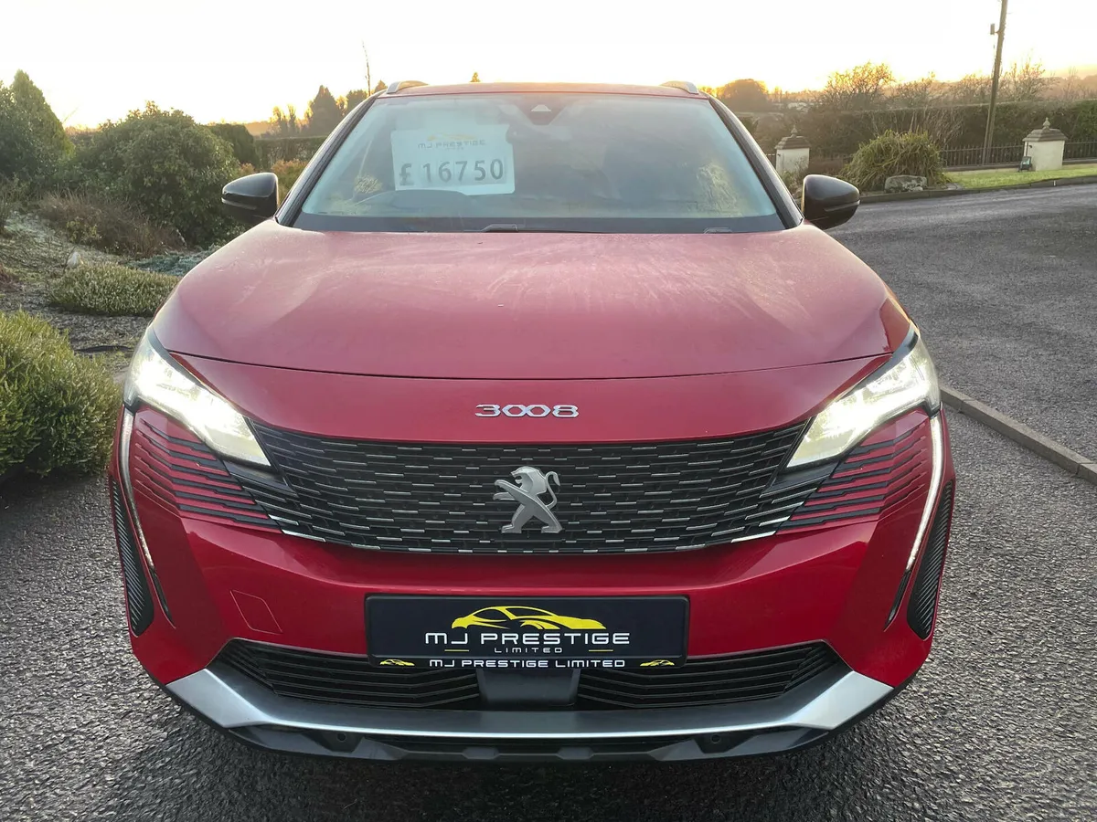 Peugeot 3008 DIESEL ESTATE - Image 4