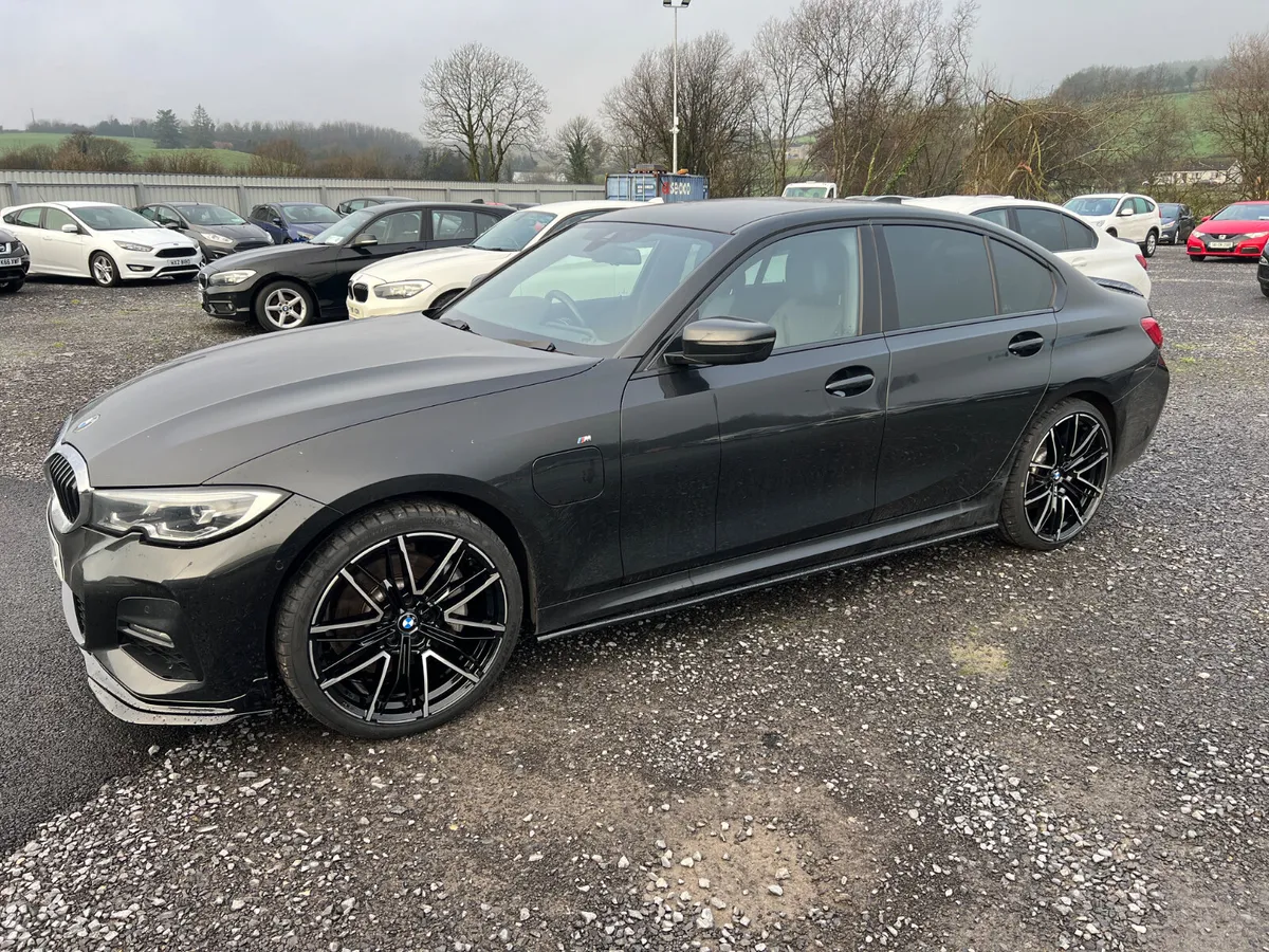 2021 BMW 330E M Sport 2.0 Plug In Hybrid - Image 2