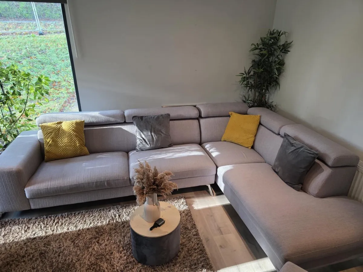 Reduced Harvey Norman corner suite+armchair - Image 2