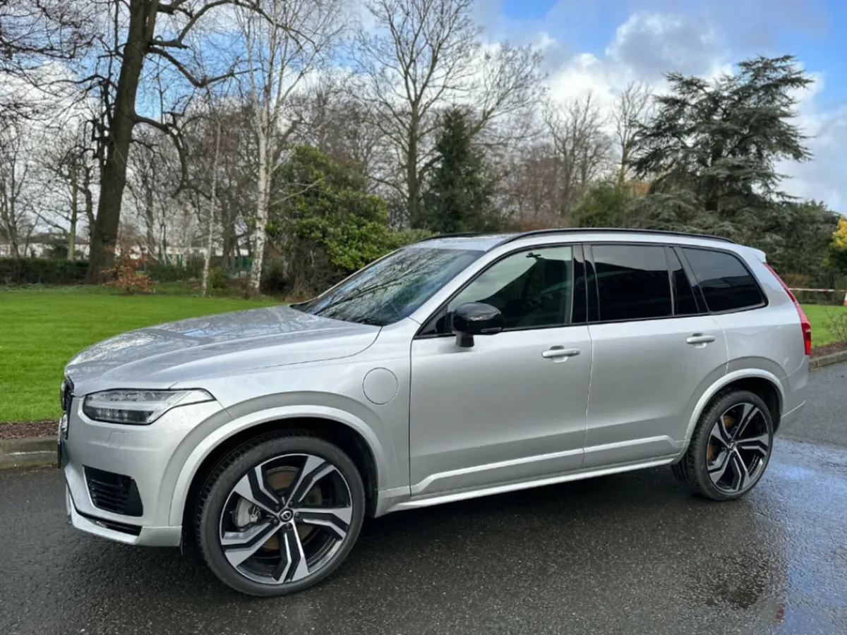 Volvo XC90 *Extended Range*455bhp T8 R-DESIGN PRO - Image 1