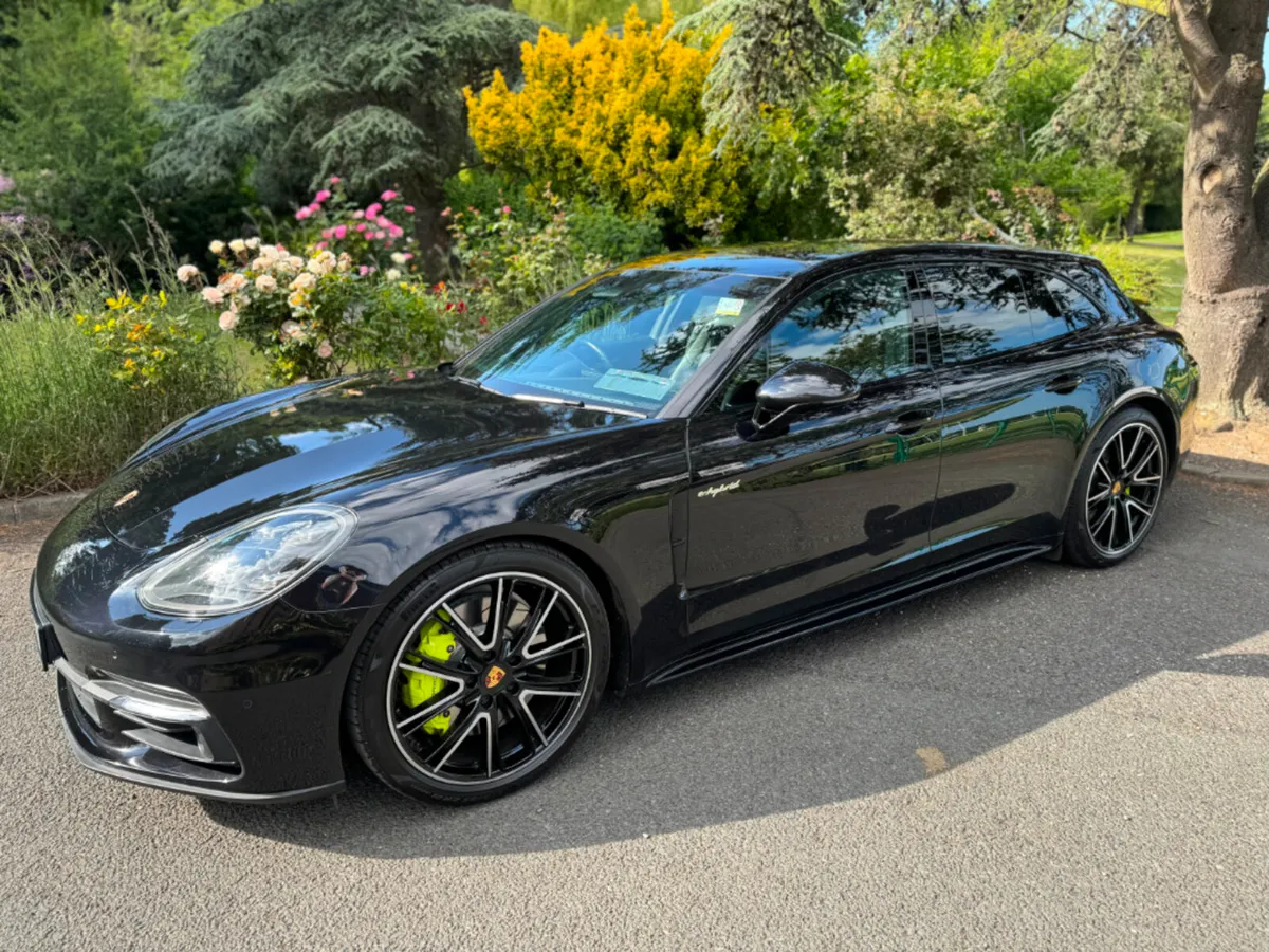 Porsche Panamera SPT Turismo E HYB S - Image 3