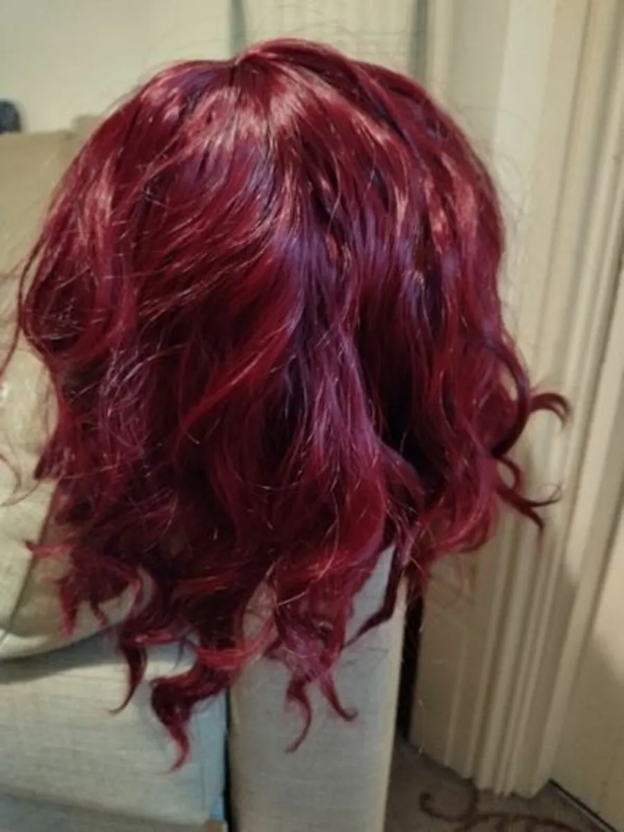 Sexy wigs for crossdressers - Image 3