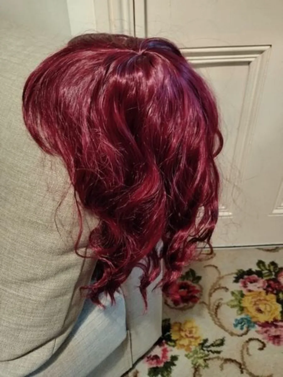 Sexy wigs for crossdressers - Image 4