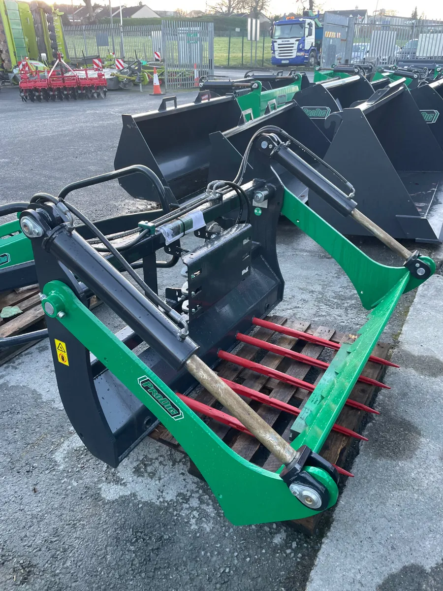 ProDig Bale Slice - Image 1