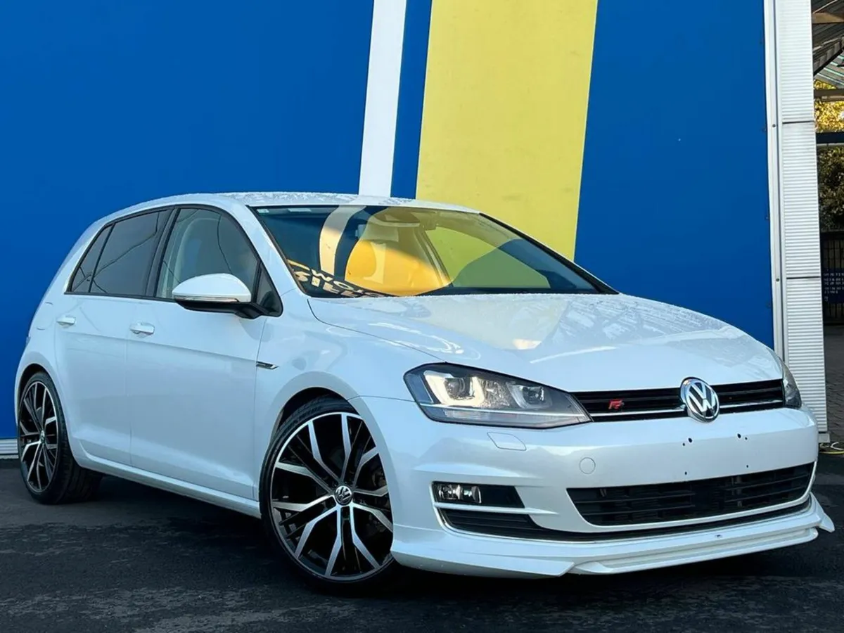 Volkswagen Golf R-LINE PACK 1.4 TSI // HIGHLINE // - Image 1