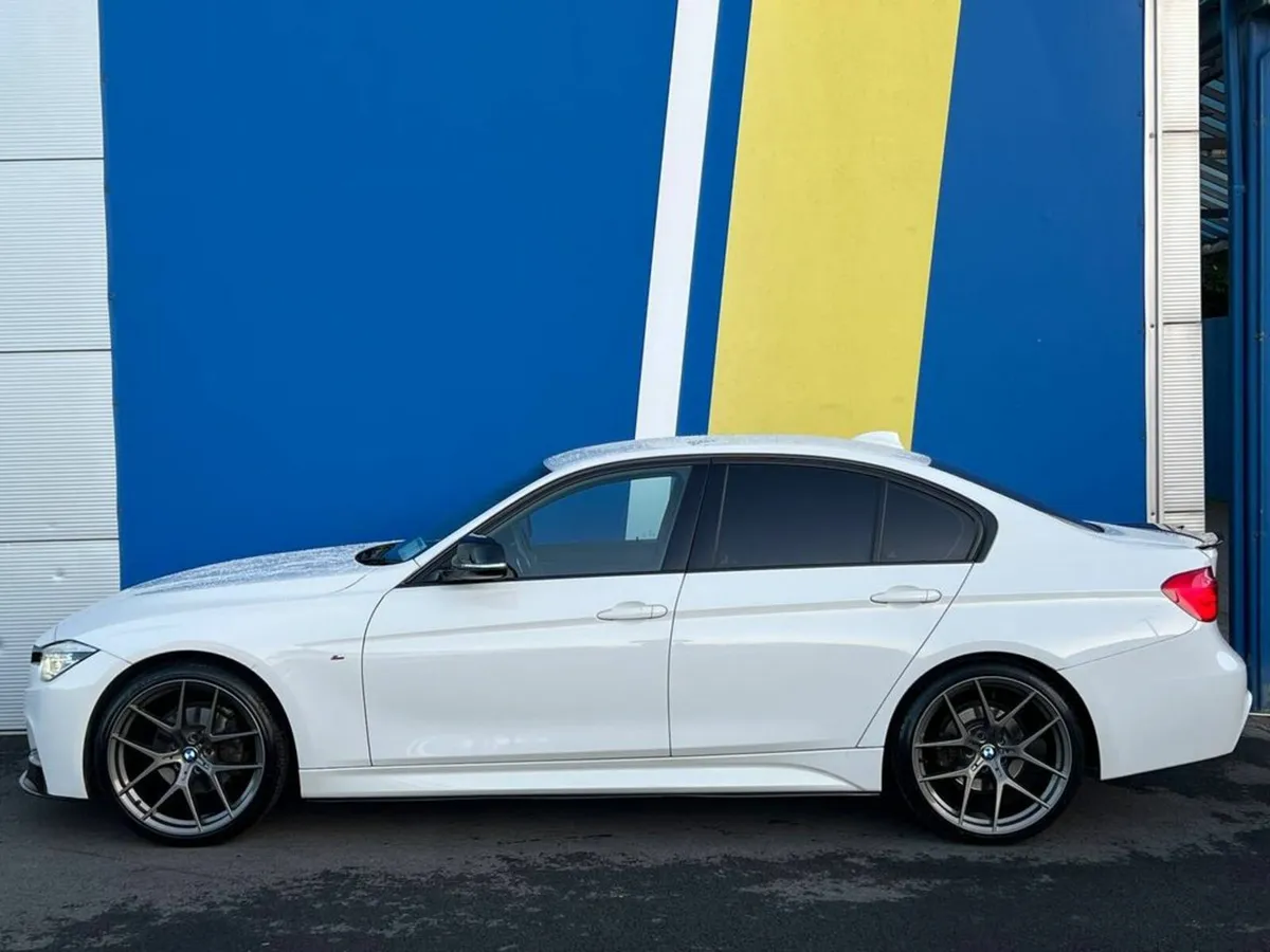 BMW 3-Series 320d M-SPORT COMPETITION // SERVICE H - Image 3