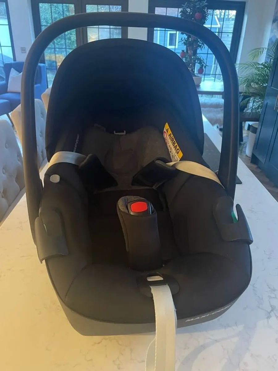 Maxi Cosi Pebble 360 - Image 1