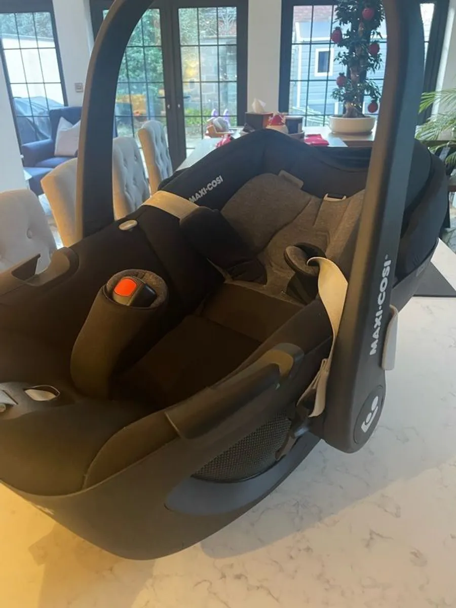 Maxi Cosi Pebble 360 - Image 2