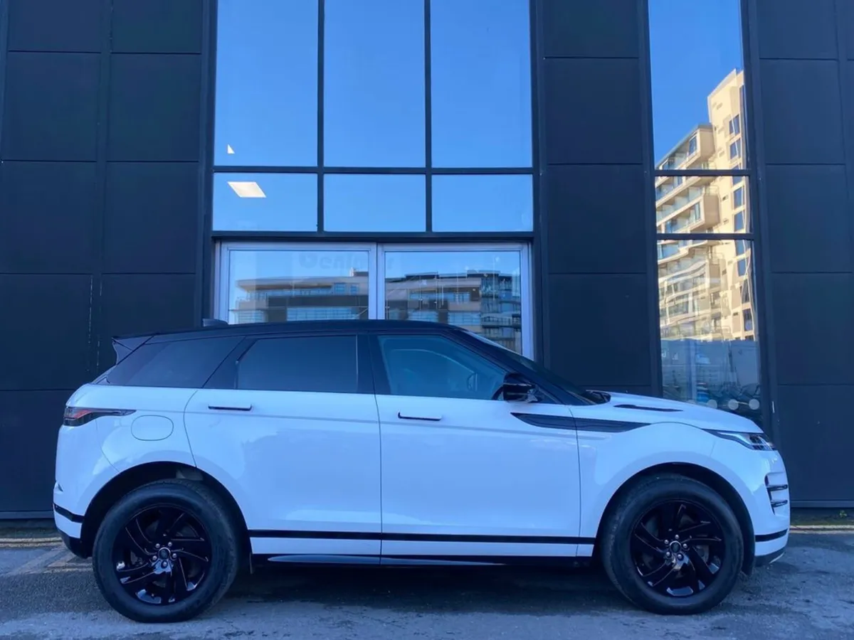 Land Rover Range Rover Evoque P300e R-Dynamic AWD - Image 4