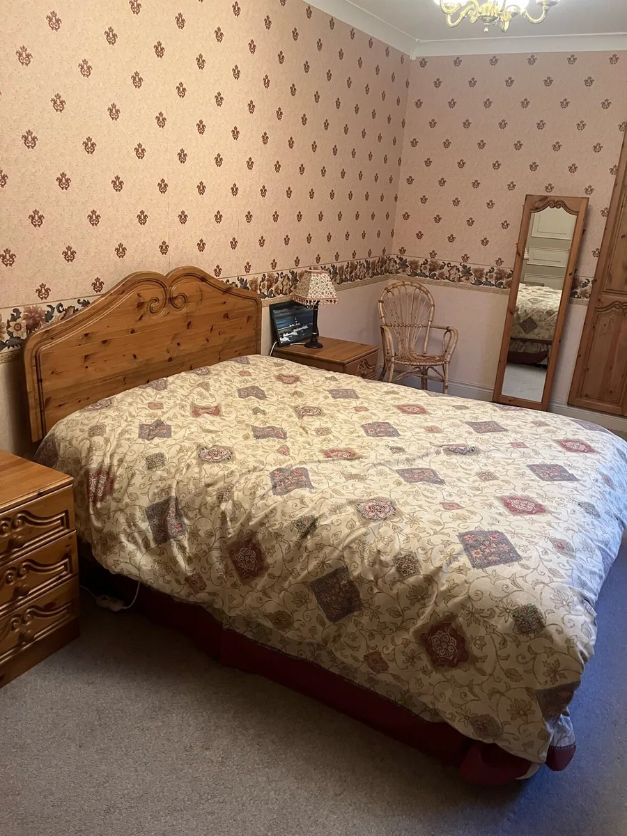 Double beds Free - Image 3