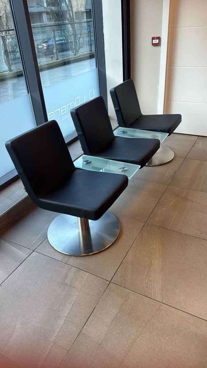 Reception chairs - Image 1