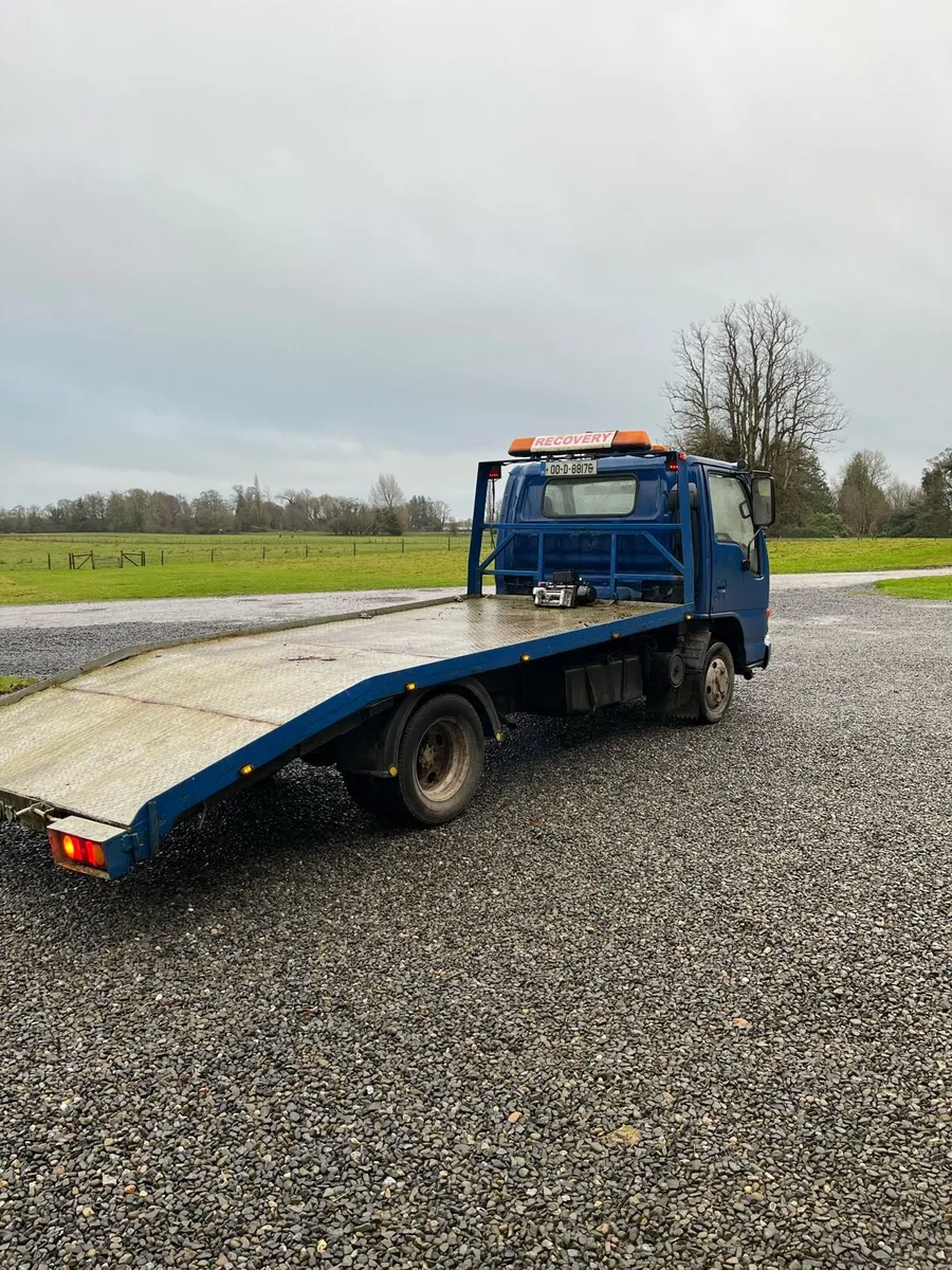 3.5 tonne Isuzu recovery - Image 3
