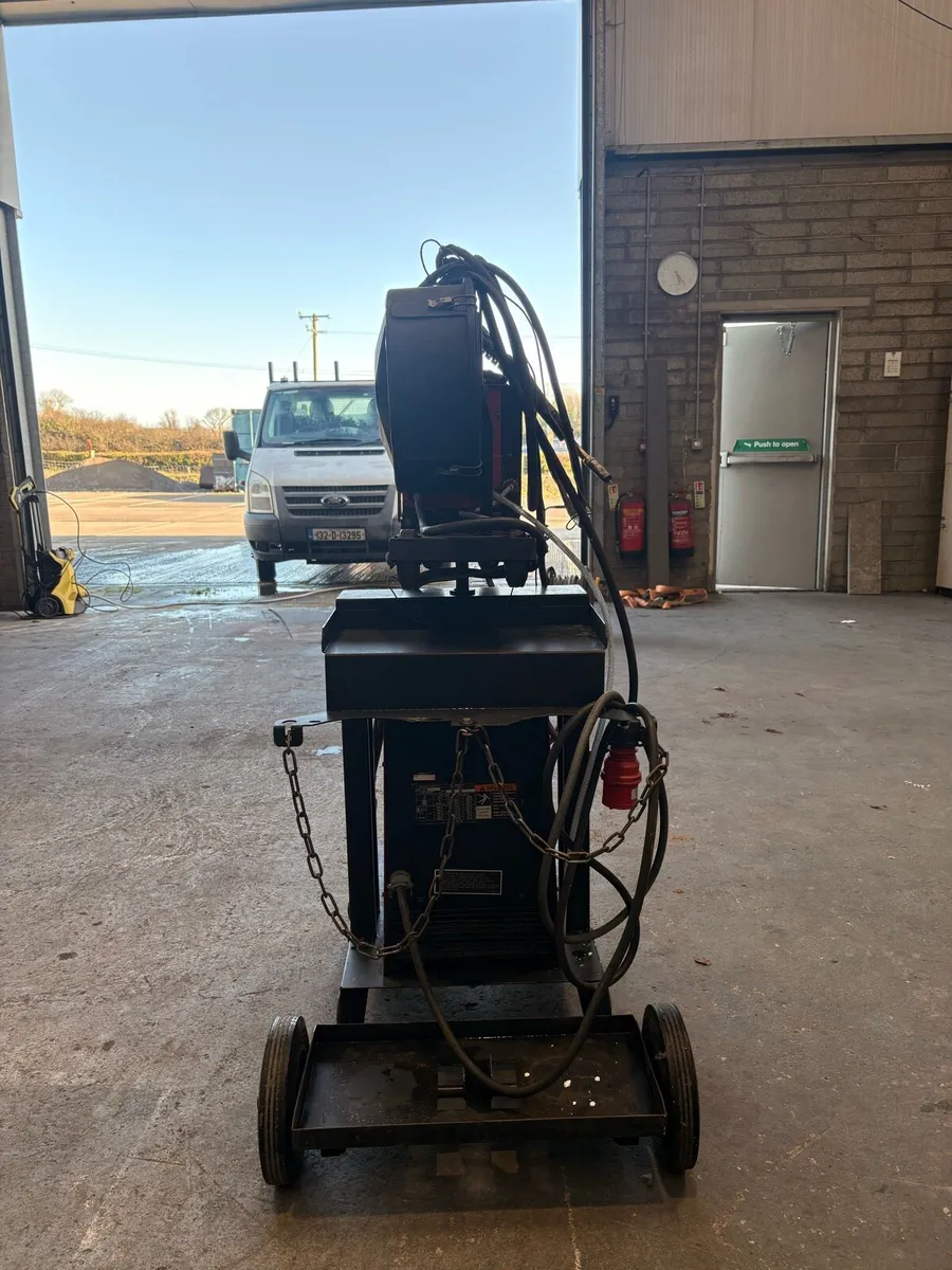 Lincoln Invertec STT |I MIG Welder - Image 4